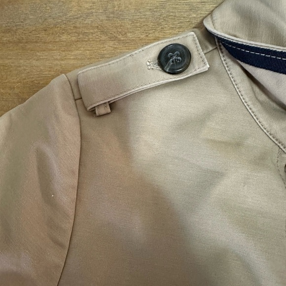 Tommy Hilfiger Women’s Tan Trench Coat Size Medium - Picture 8 of 13